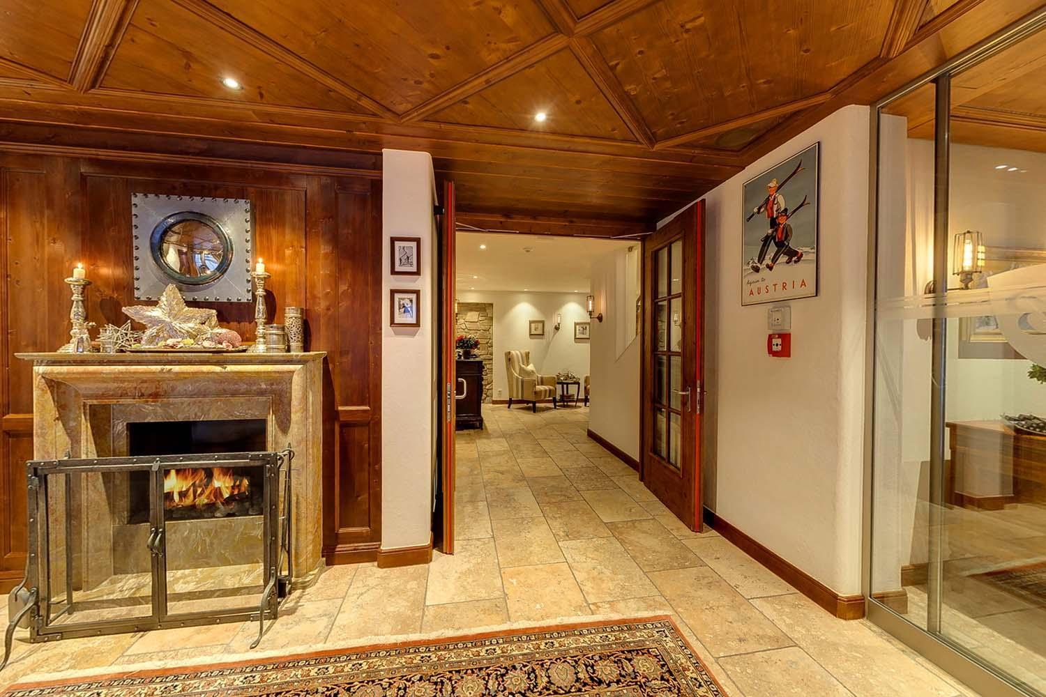 Bentleys House Mountain Residence Zürs Екстериор снимка