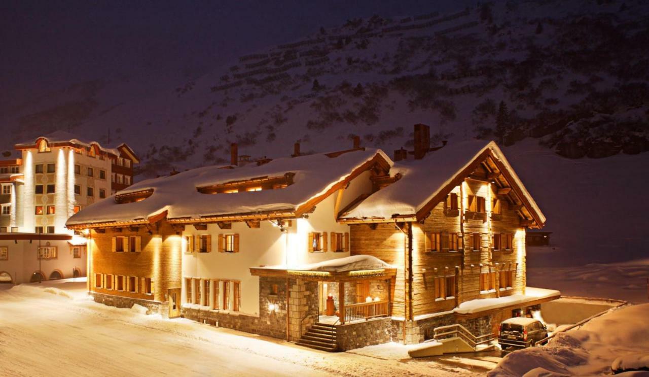 Bentleys House Mountain Residence Zürs Екстериор снимка