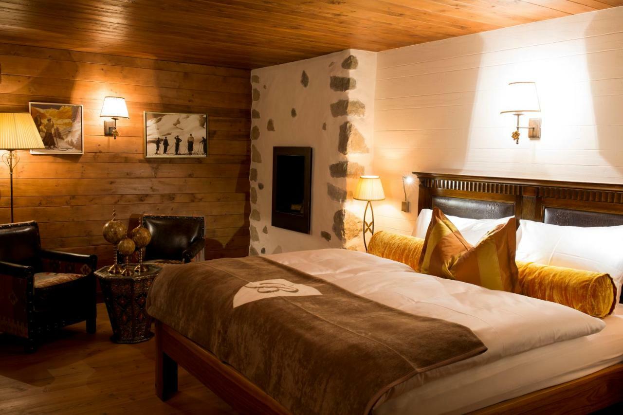 Bentleys House Mountain Residence Zürs Екстериор снимка